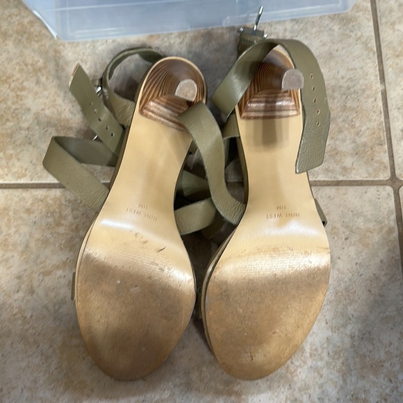 Nine West army green high heels - Picture 2 of 2